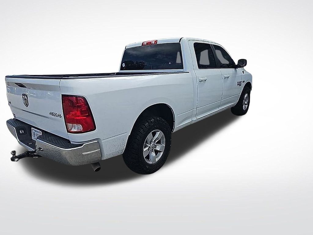 2021 Ram 1500 Classic SLT photo 3