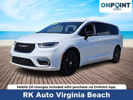 Featured Used 2024 Chrysler Pacifica 2C4RC1BG8RR179566 for Sale in Virginia Beach, VA