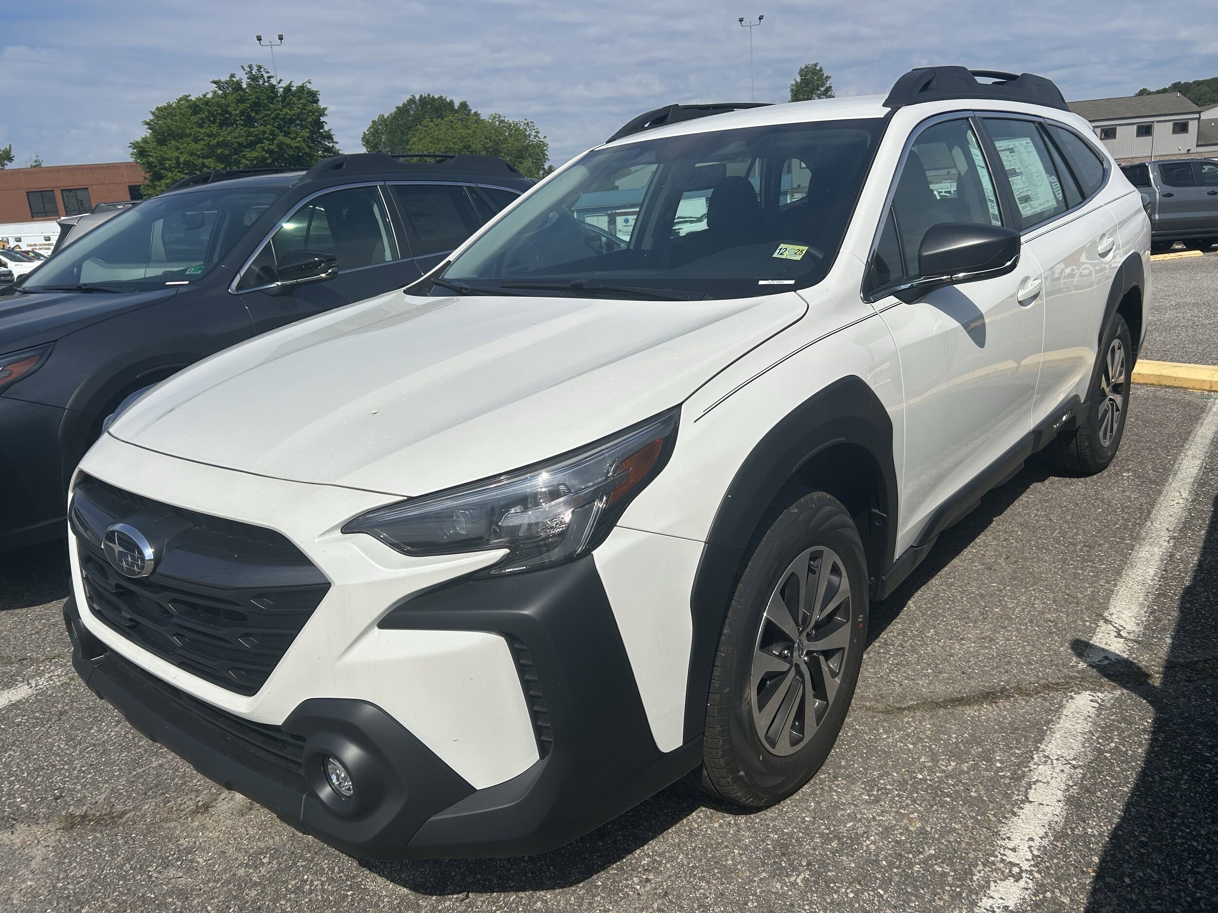 2025 Subaru Outback 2.5i photo 4