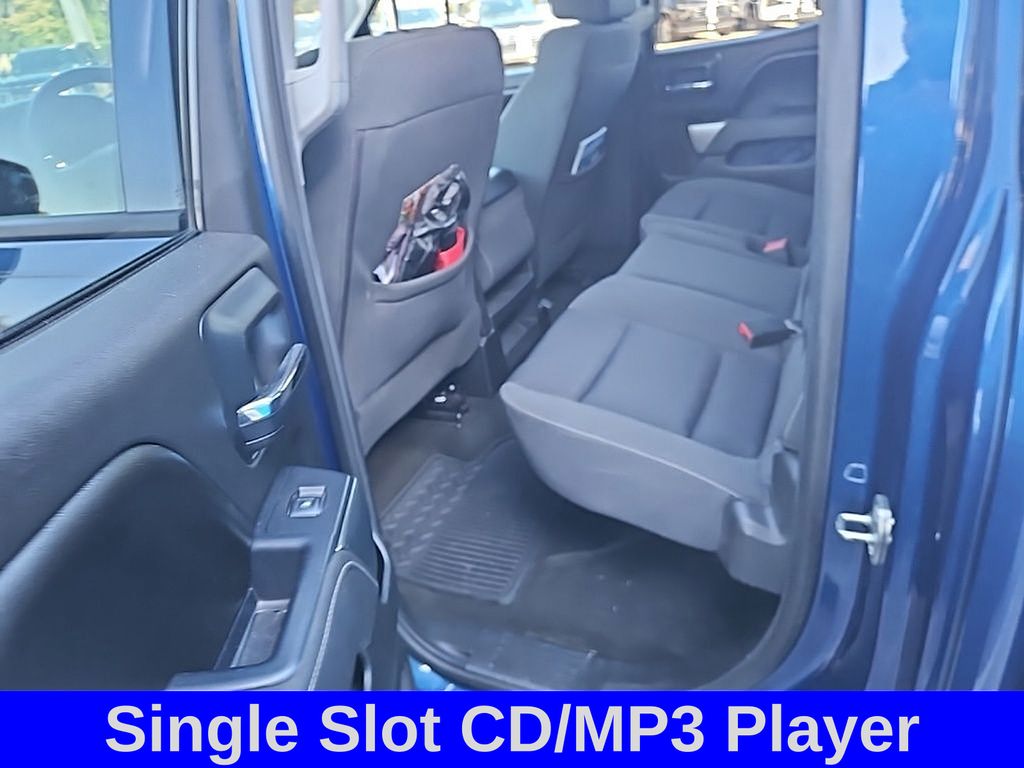 2017 Chevrolet Silverado 1500 LT photo 4