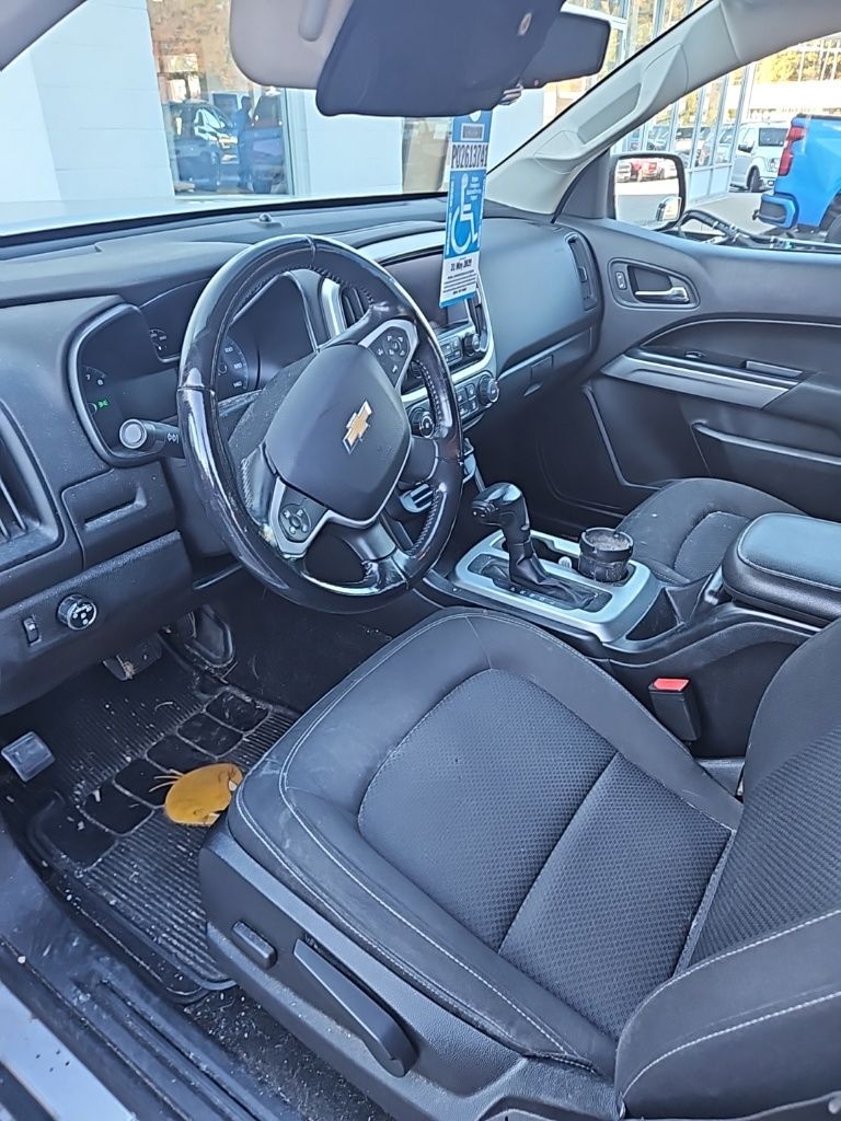2018 Chevrolet Colorado LT photo 2