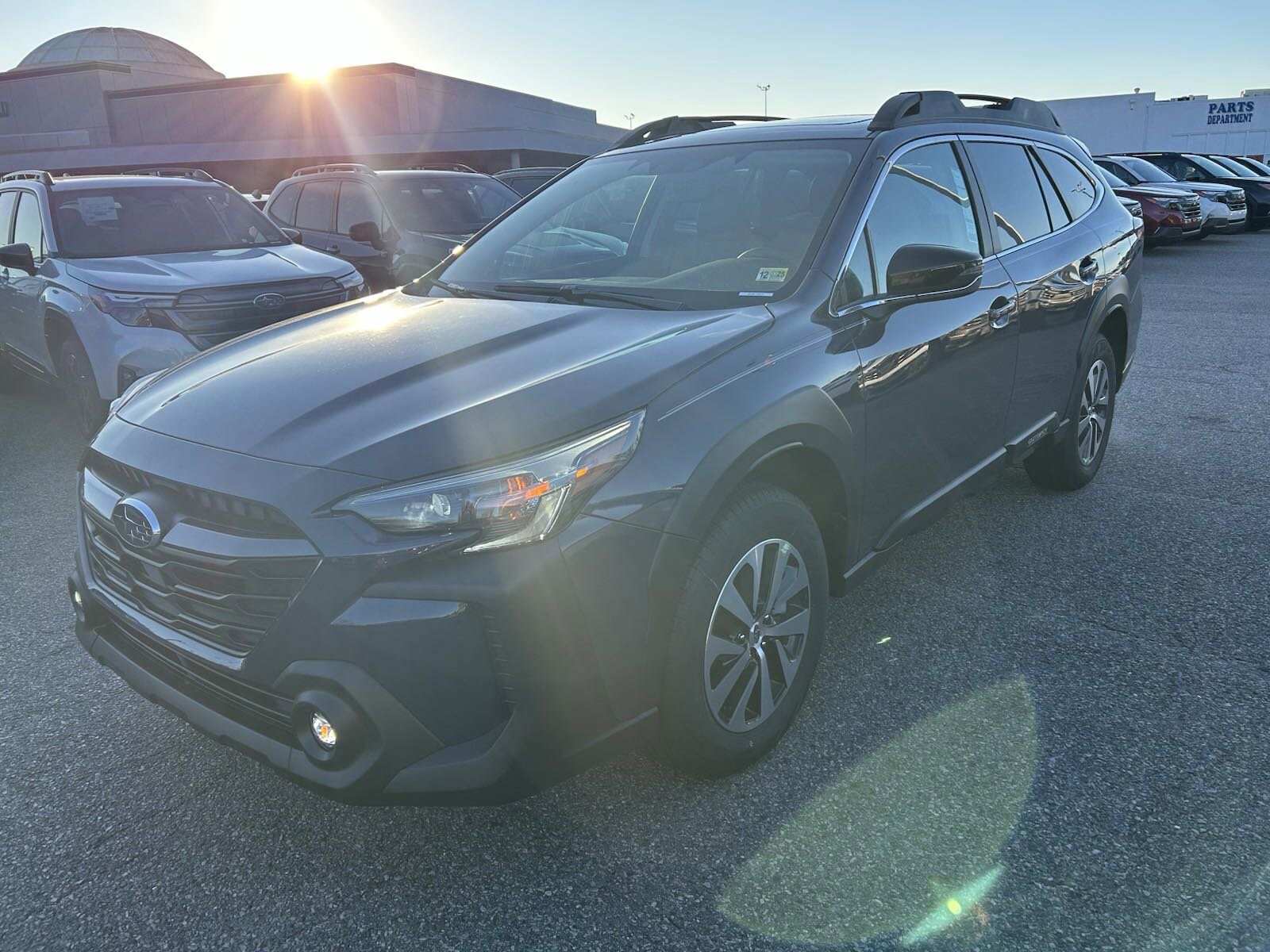 2025 Subaru Outback Premium photo 4