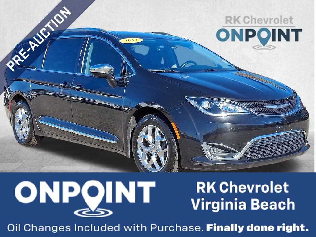 Used 2017 Chrysler Pacifica Limited Minivan/Van
