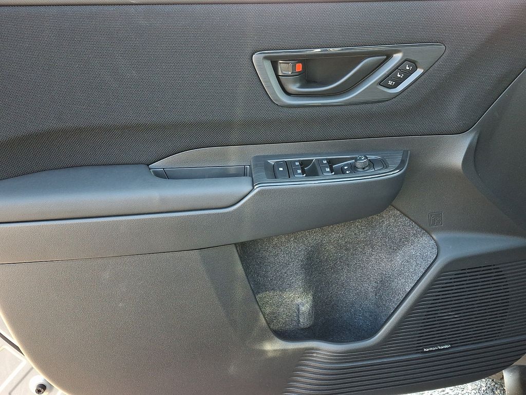 2026 Subaru Outback Limited - Photo 8