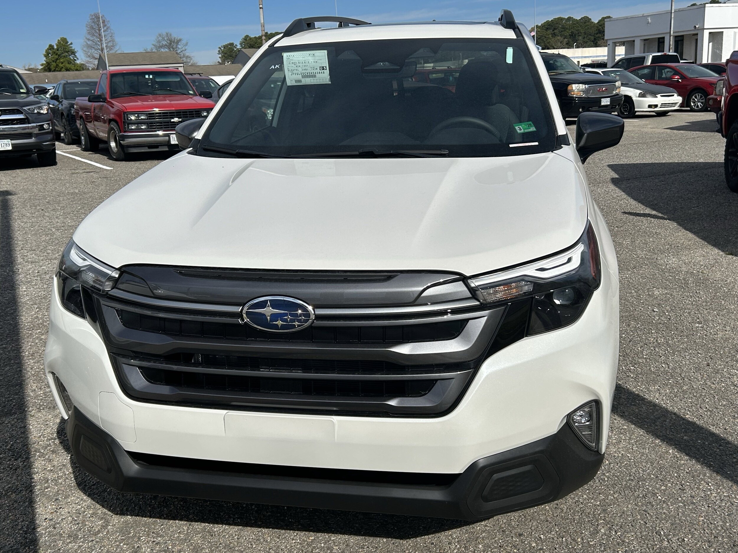 2025 Subaru Forester Premium photo 3