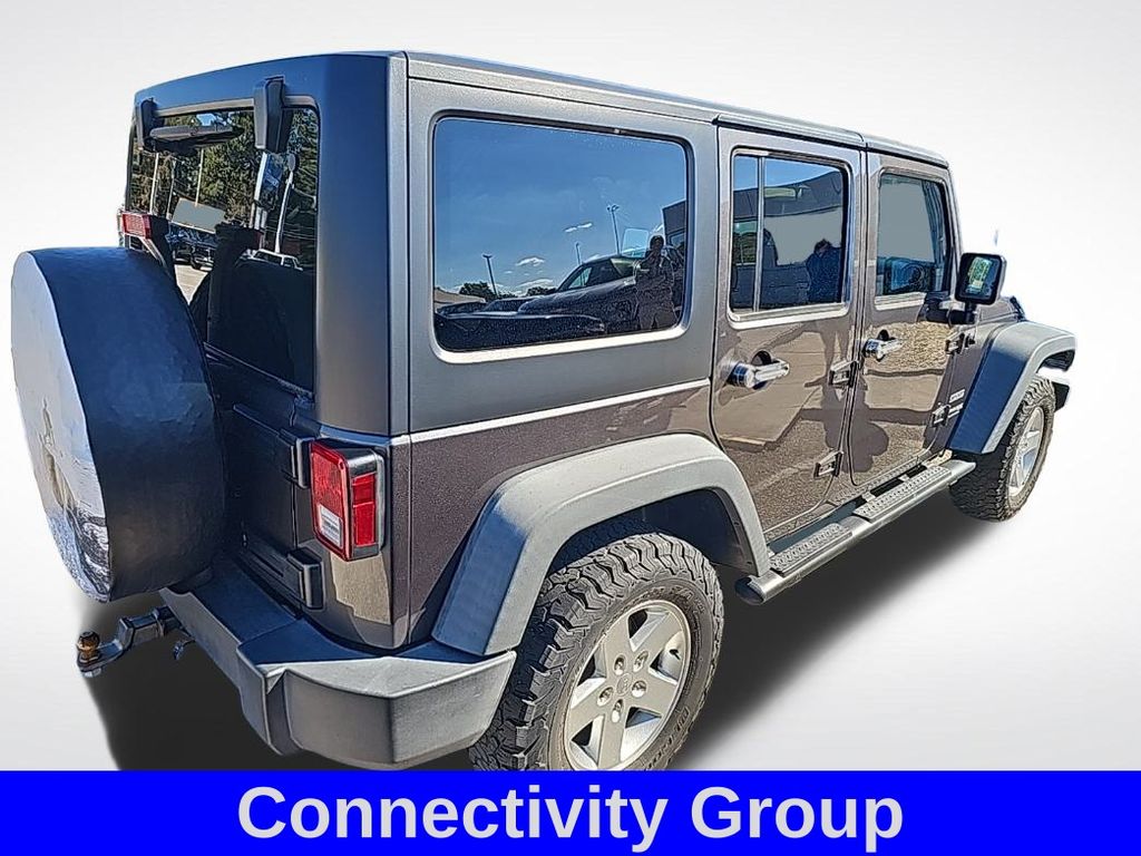 2018 Jeep Wrangler Unlimited Sport S photo 2