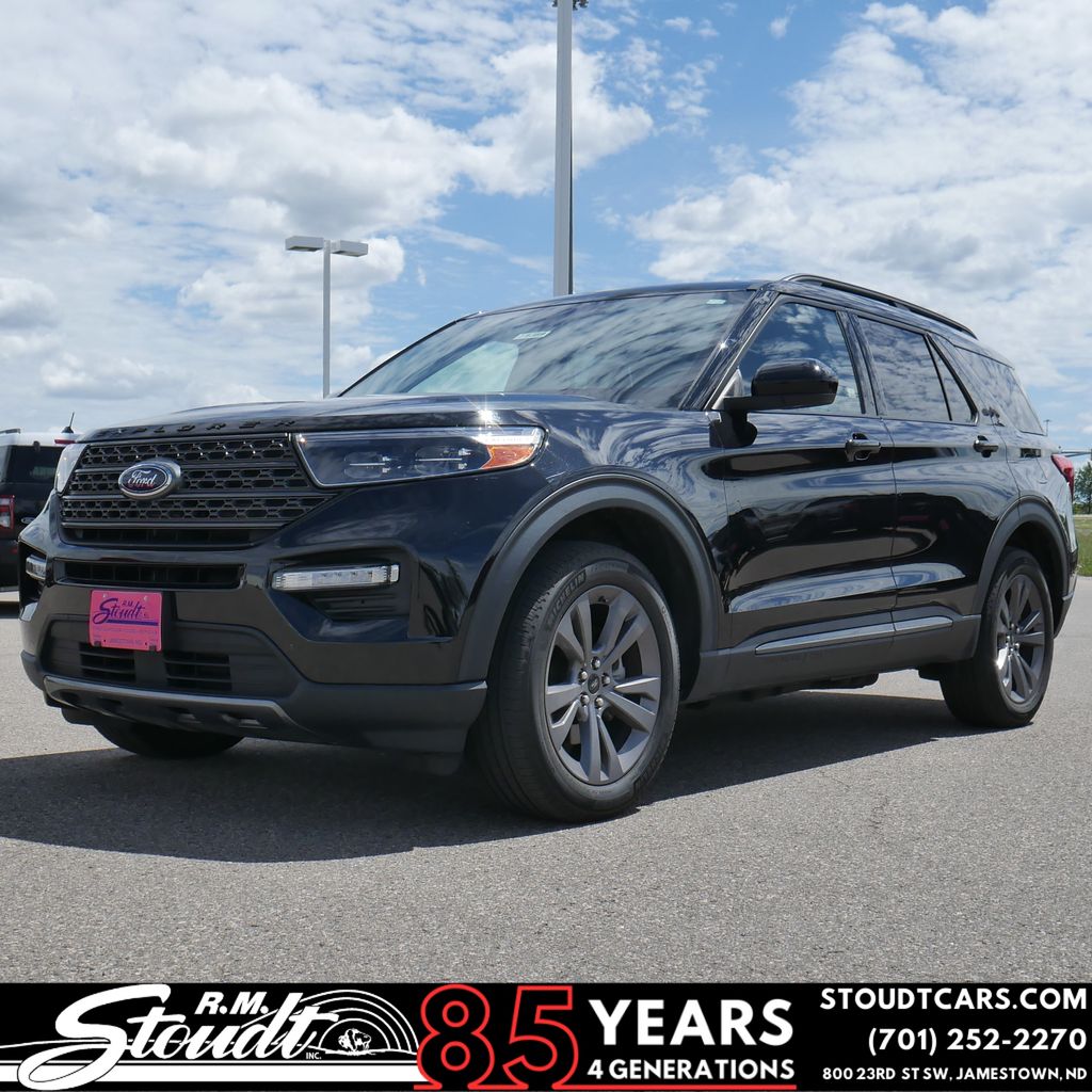 2022 Ford Explorer XLT 4WD's photo