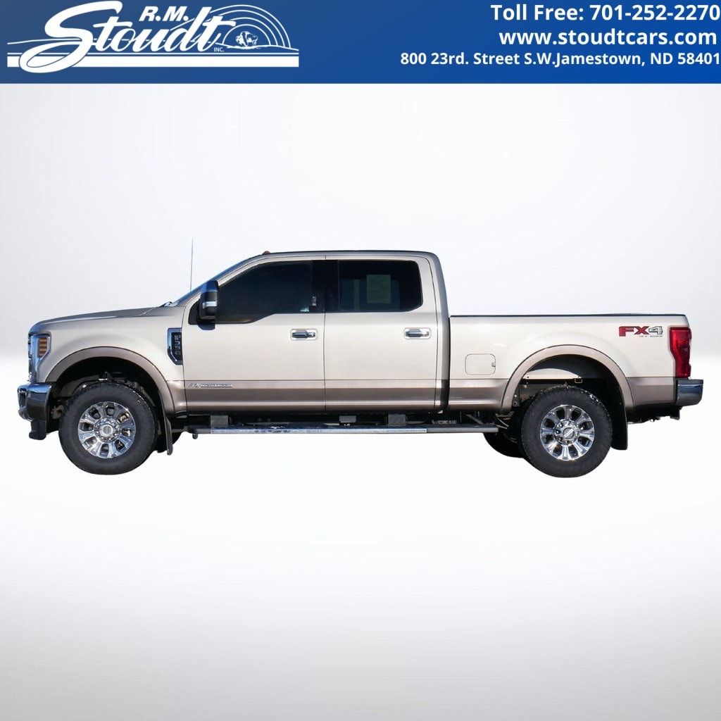 2018 Ford F-350 Super Duty Lariat's photo