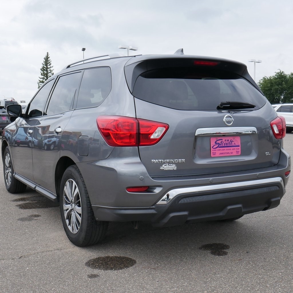 Used 2020 Nissan Pathfinder SL with VIN 5N1DR2CN1LC599743 for sale in Jamestown, ND