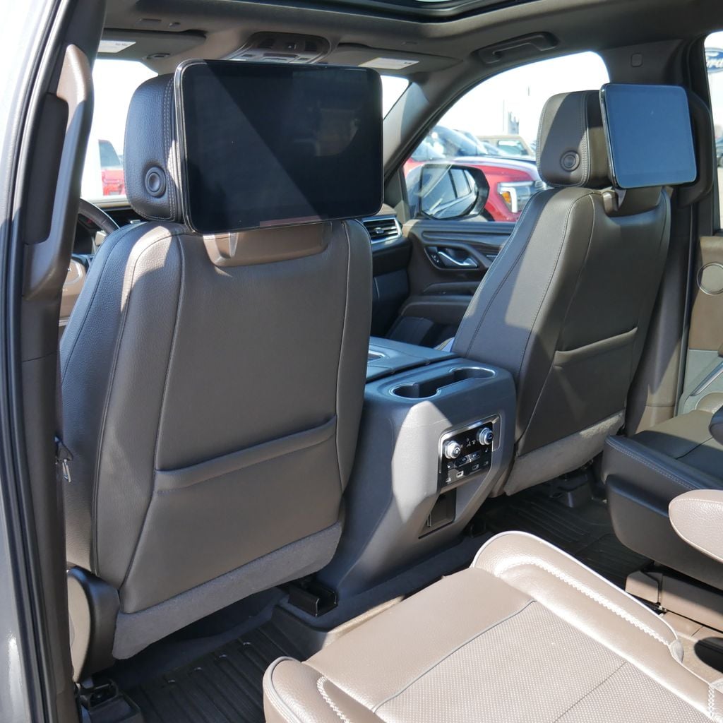 2021 GMC Yukon Denali - Photo 24