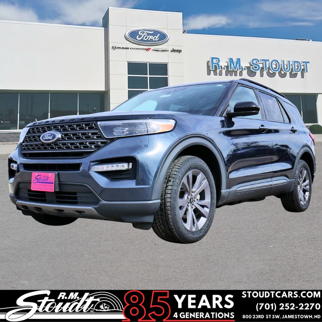 2023 Ford Explorer XLT 4WD's photo
