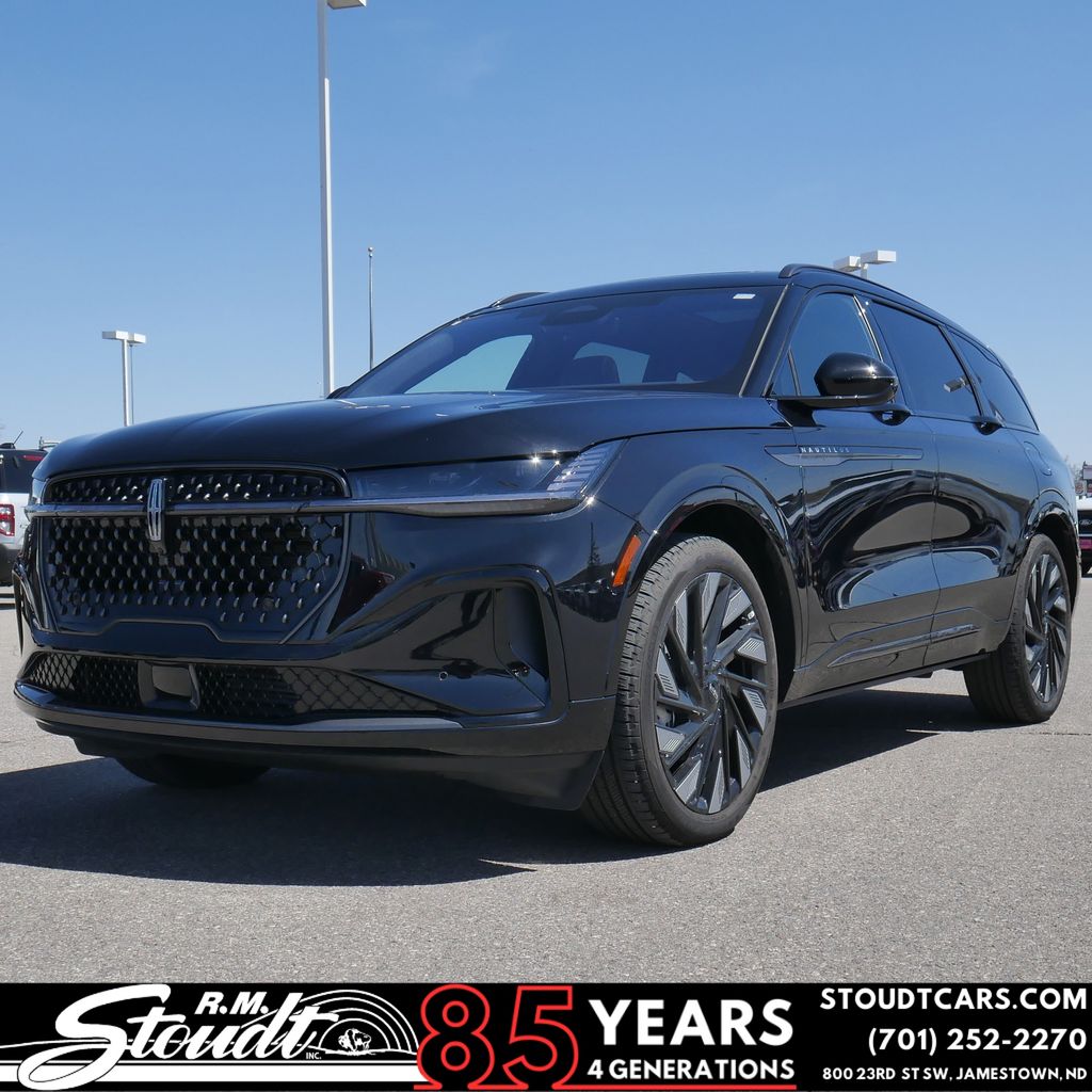 2025 Lincoln Nautilus Reserve AWD's photo
