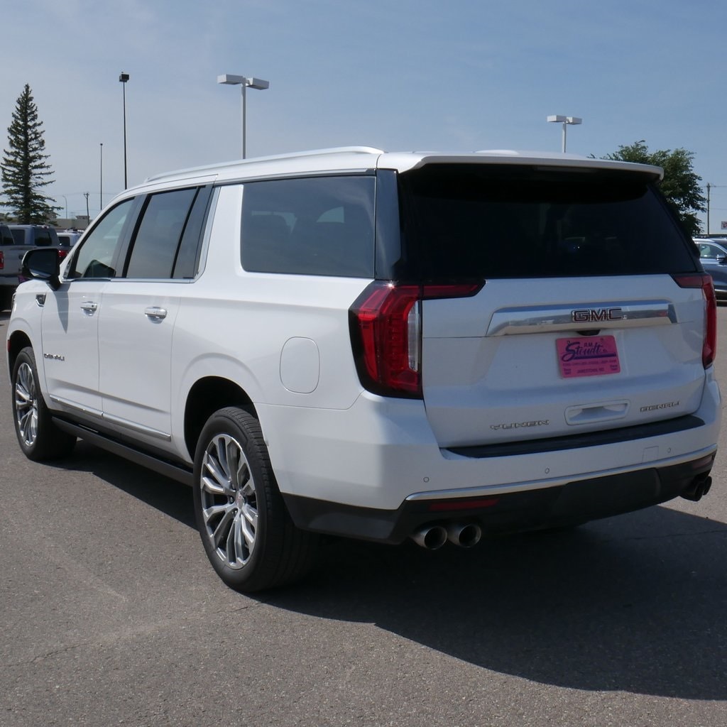 Used 2021 GMC Yukon XL Denali with VIN 1GKS2JKL9MR175398 for sale in Jamestown, ND