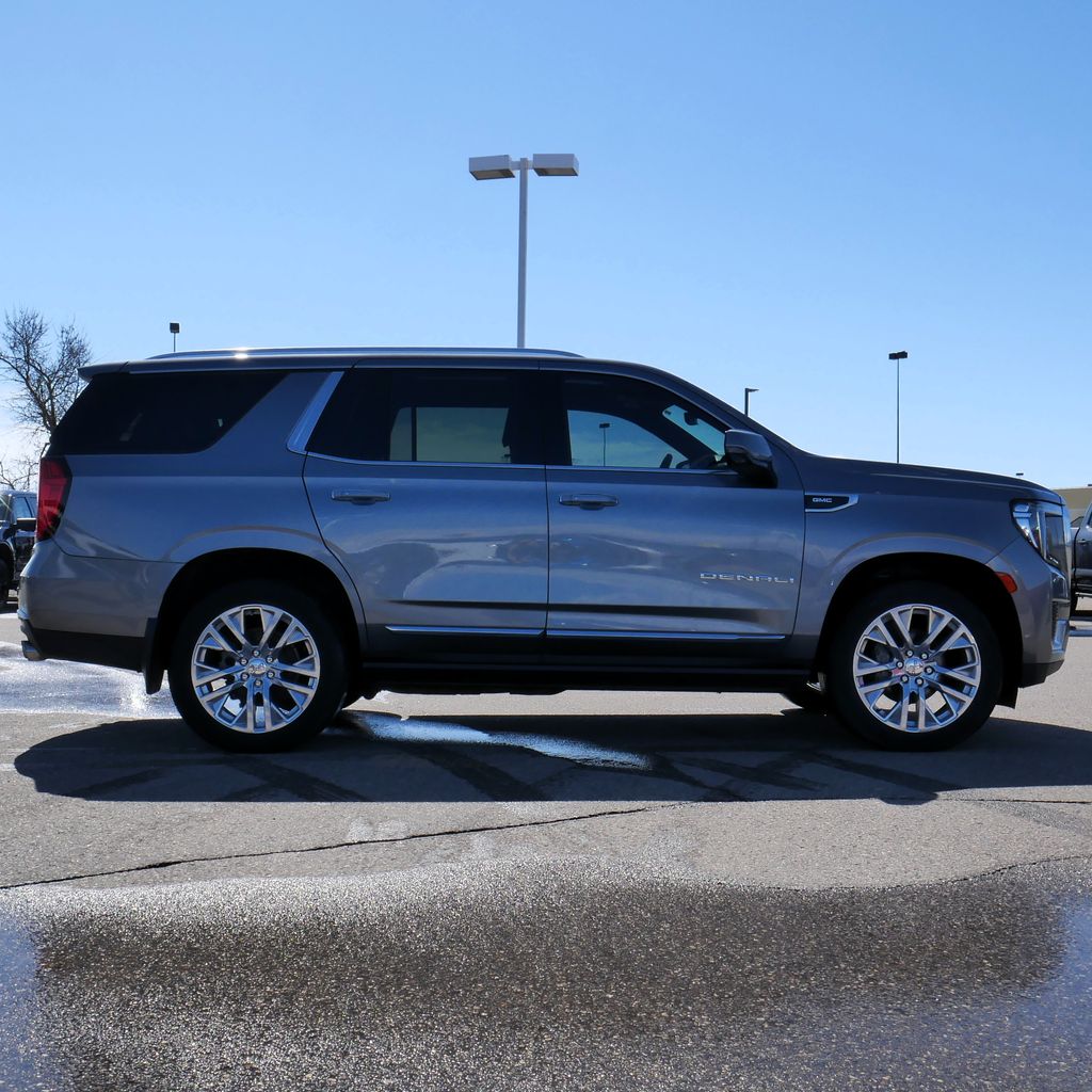 2021 GMC Yukon Denali - Photo 10