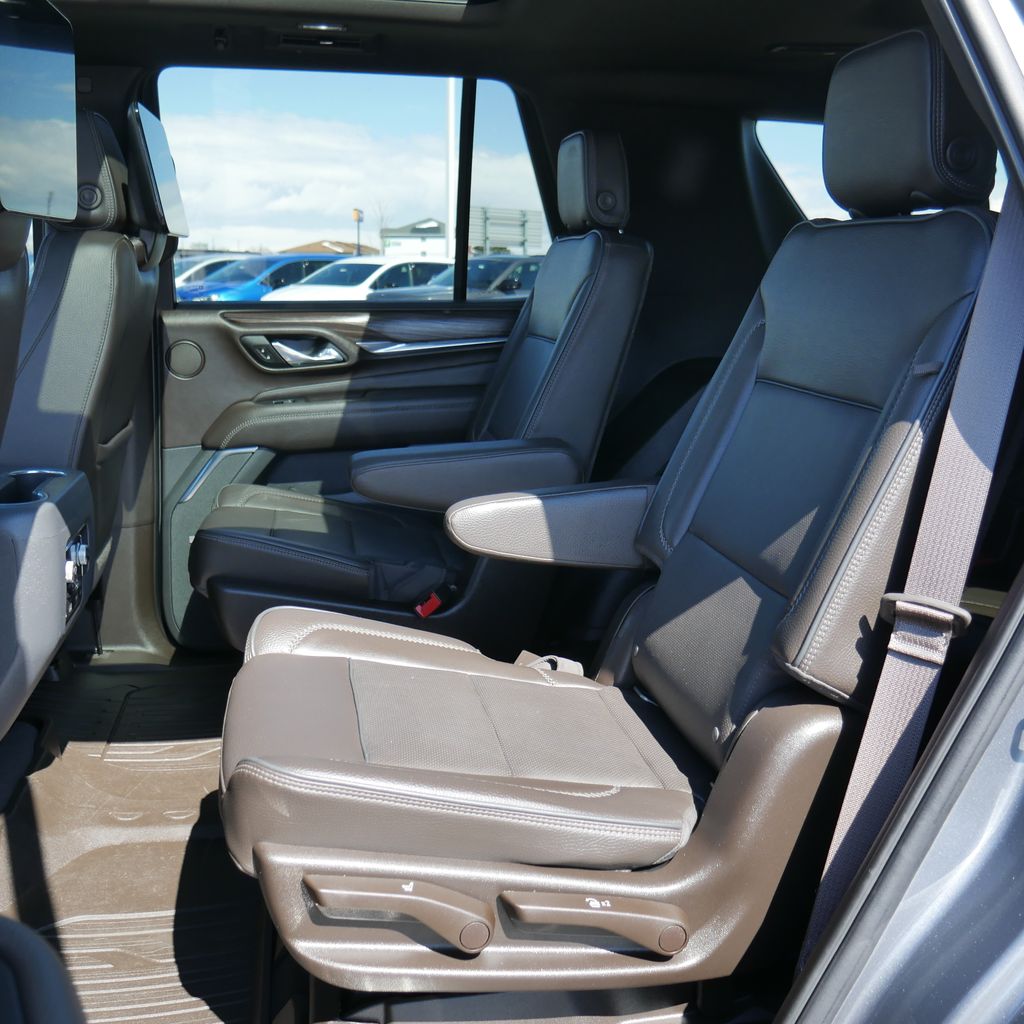 2021 GMC Yukon Denali - Photo 6