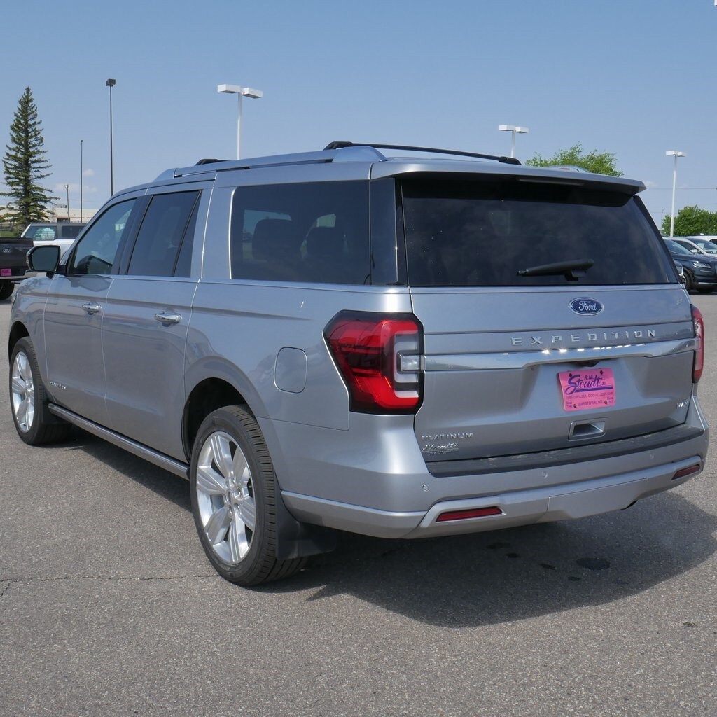 Used 2023 Ford Expedition Platinum with VIN 1FMJK1M84PEA52924 for sale in Jamestown, ND