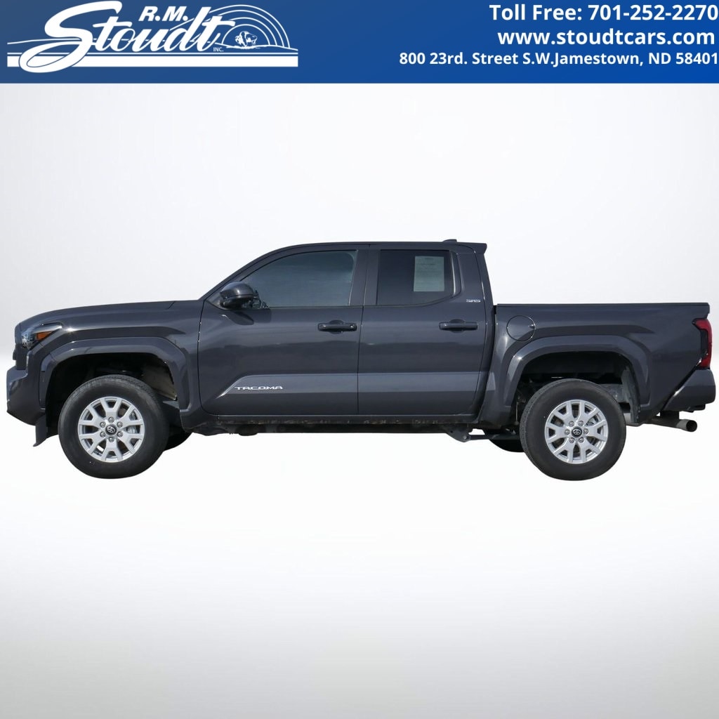 2024 Toyota Tacoma SR5's photo