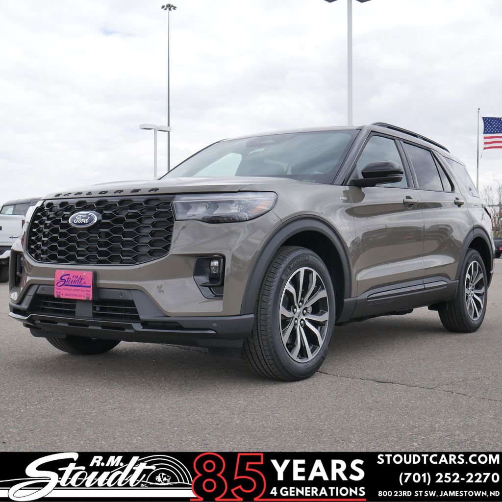 2026 Ford Explorer ST-LINE 4WD's photo