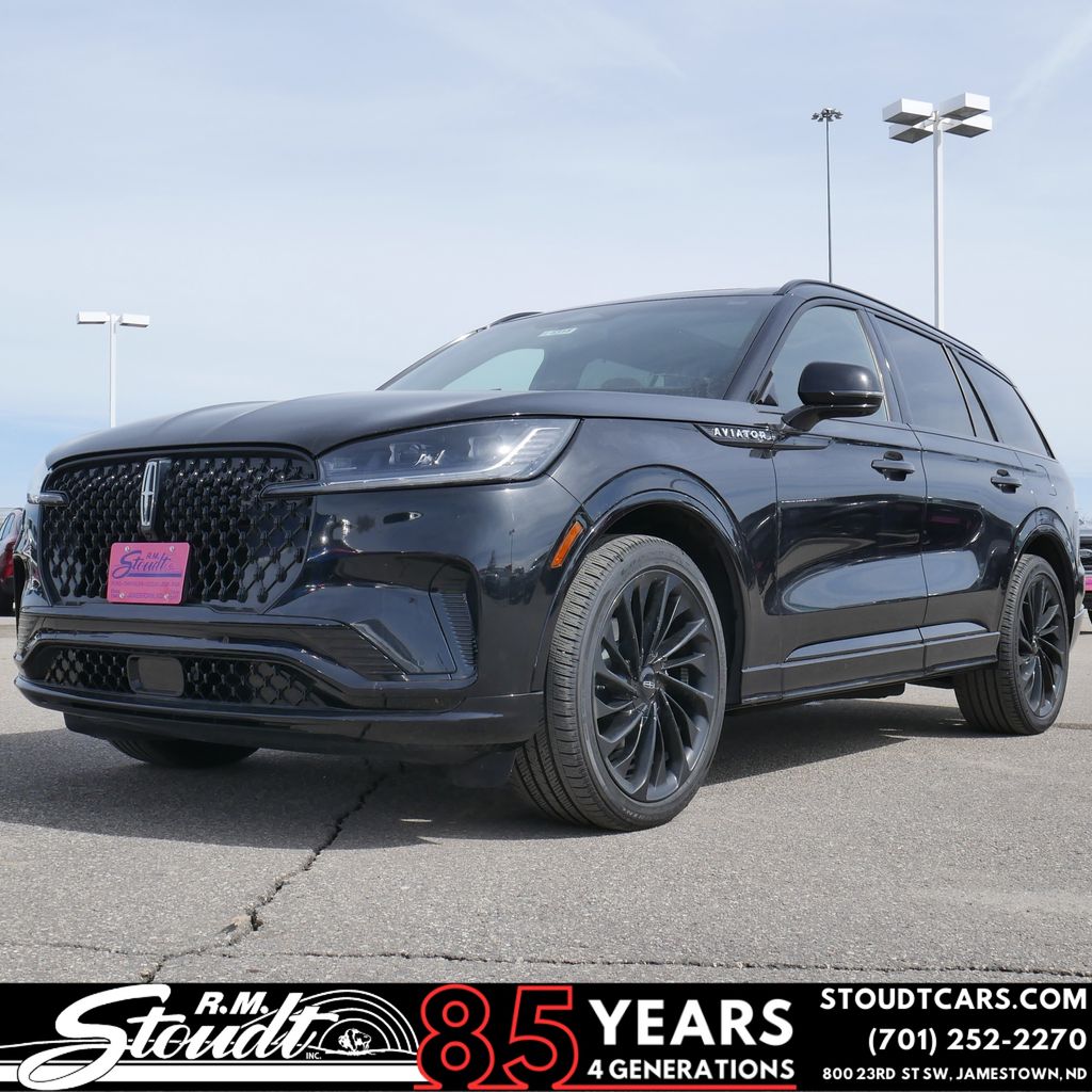 2025 Lincoln Aviator Reserve AWD's photo