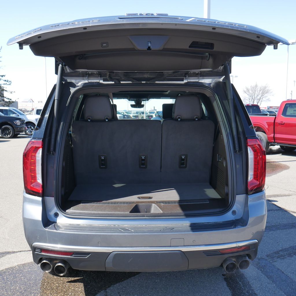 2021 GMC Yukon Denali - Photo 17