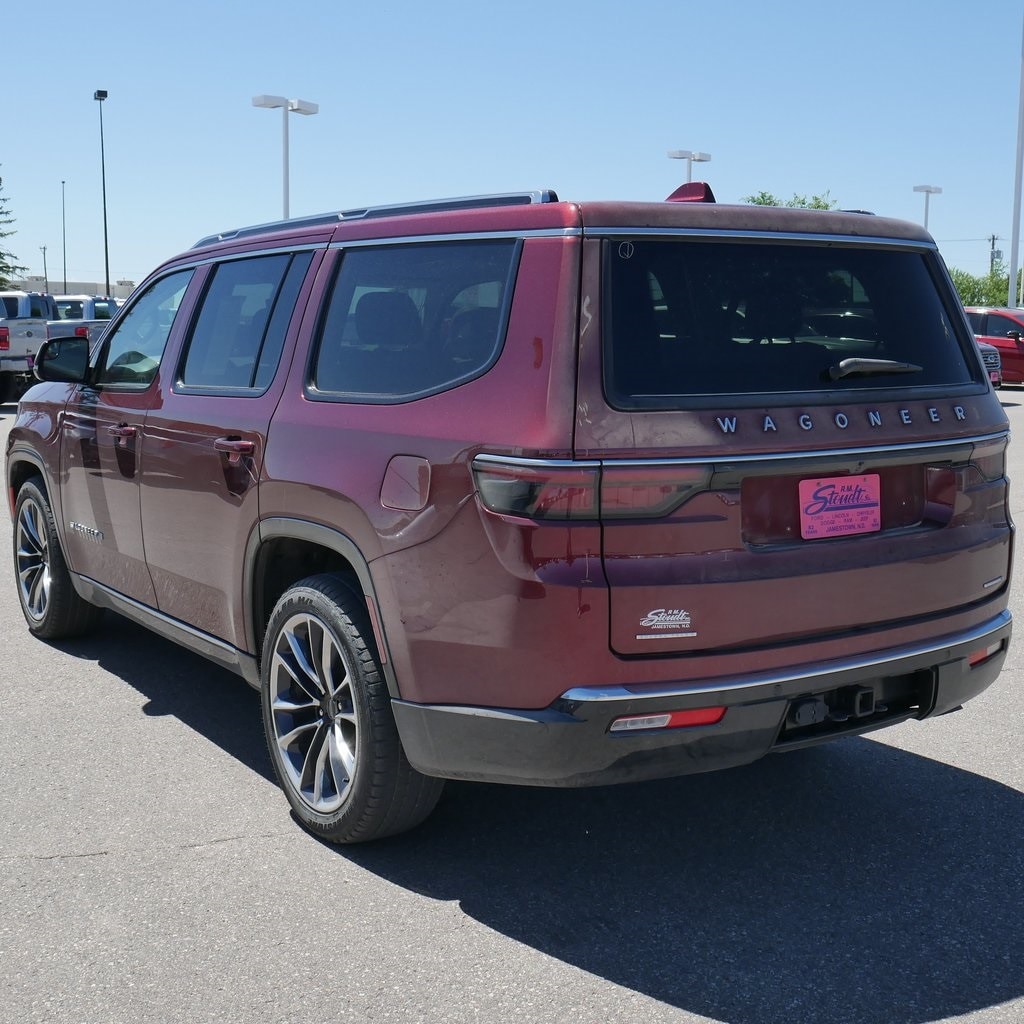 Used 2022 Jeep Wagoneer Series III with VIN 1C4SJVDT1NS110834 for sale in Jamestown, ND