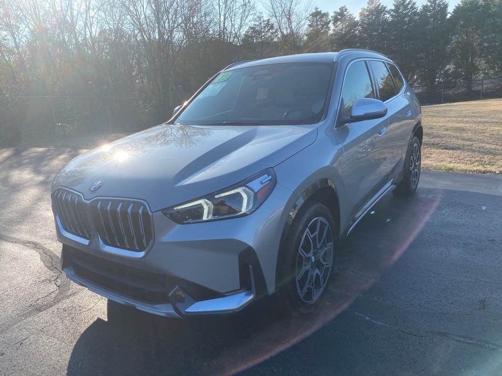 2023 BMW X1 28i's photo