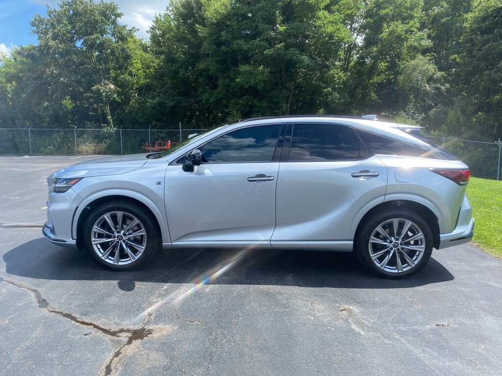 2025 Lexus RX 500h F SPORT Performance photo 2