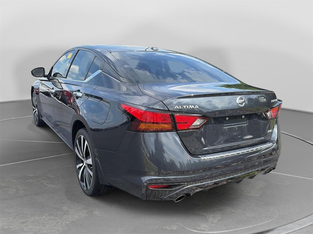 Used 2021 Nissan Altima 2.5 Platinum Sedan