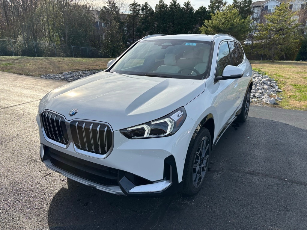 2026 BMW X1 28i's photo