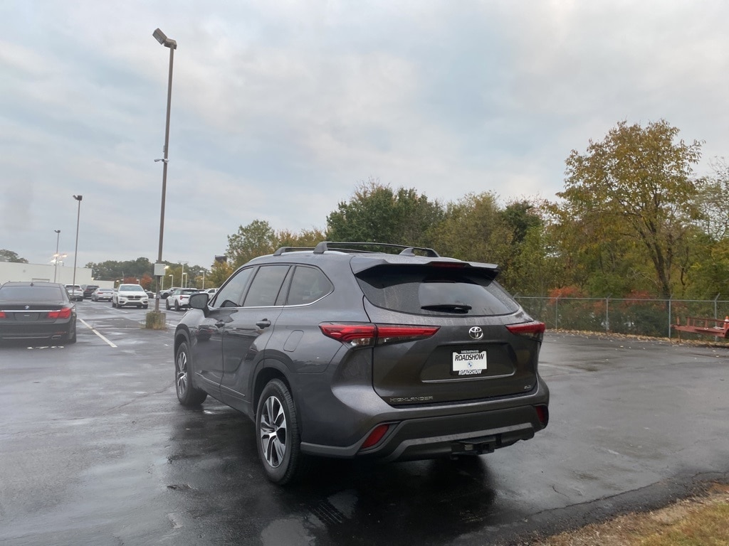 Used 2022 Toyota Highlander XLE SUV