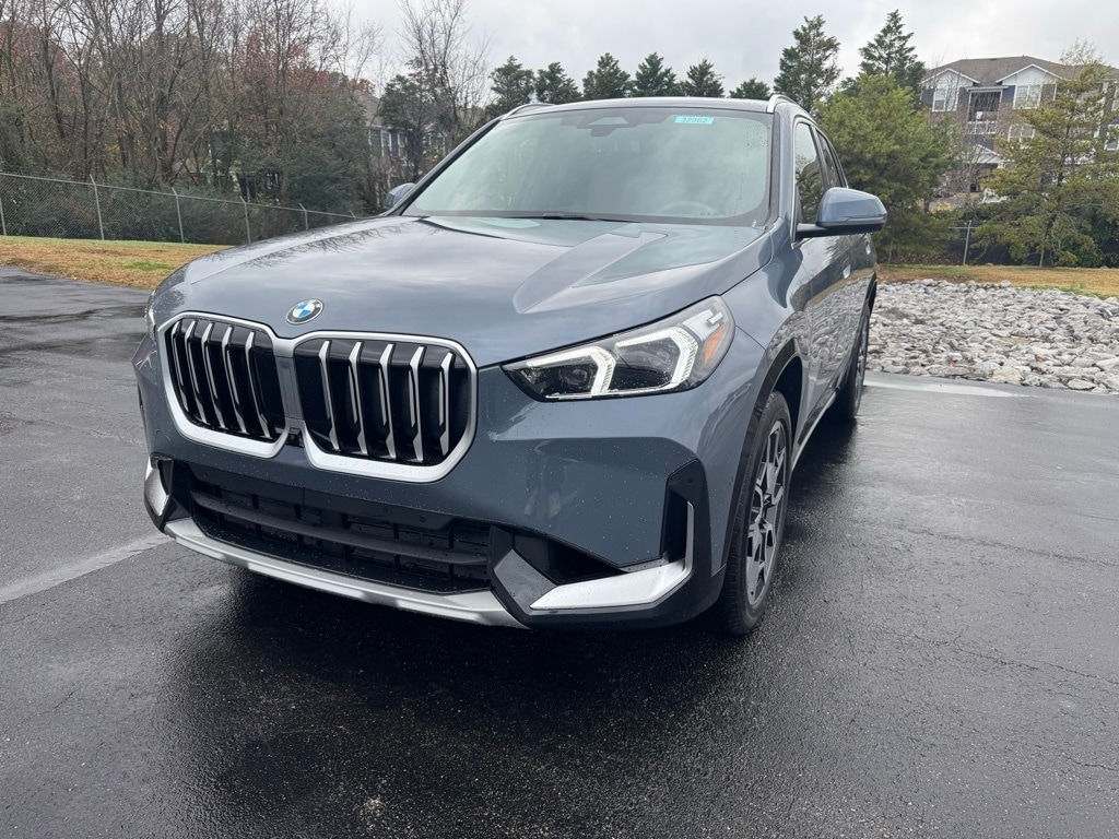 2026 BMW X1 28i's photo