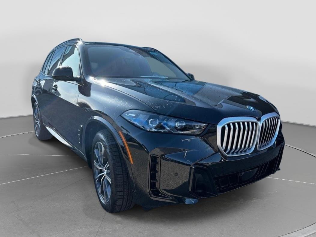 2026 BMW X5 xDrive50e's photo