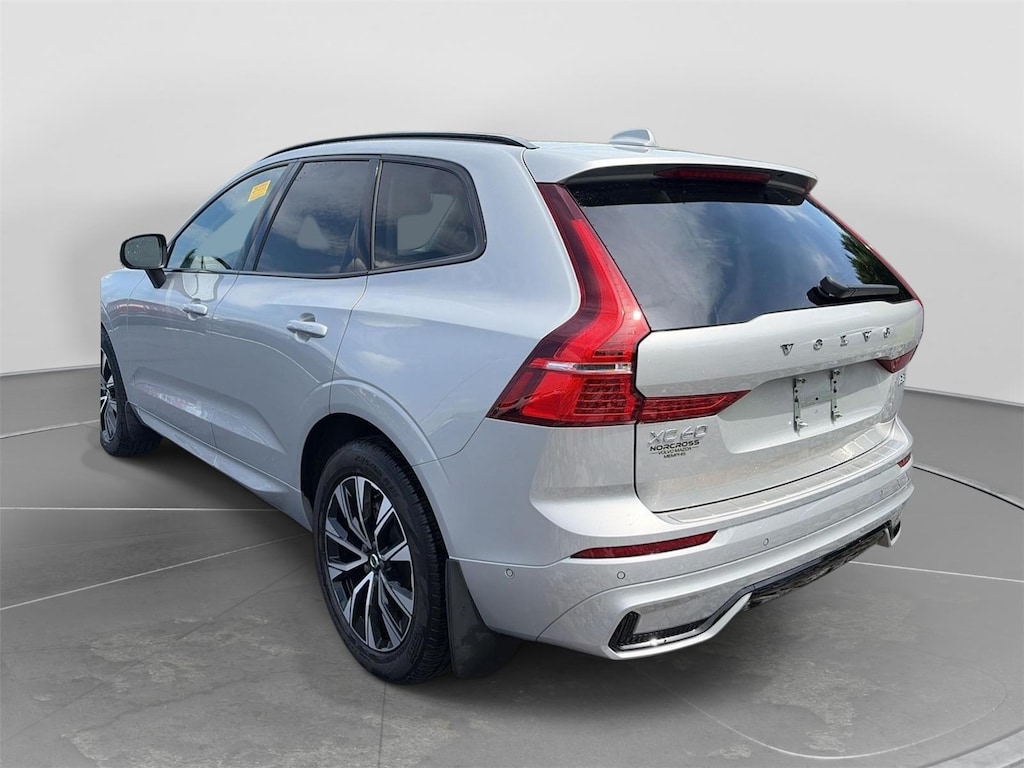 Used 2025 Volvo XC60 B5 Plus SUV