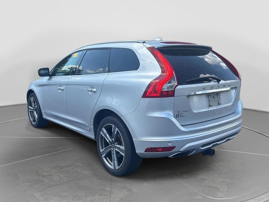 Used 2017 Volvo XC60 T5 AWD Dynamic SUV