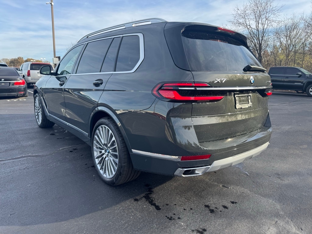 New 2026 BMW X7 xDrive40i SUV