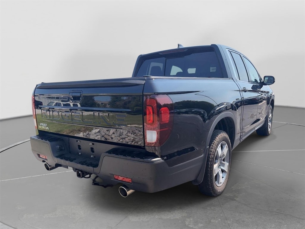 Used 2025 Honda Ridgeline RTL Truck