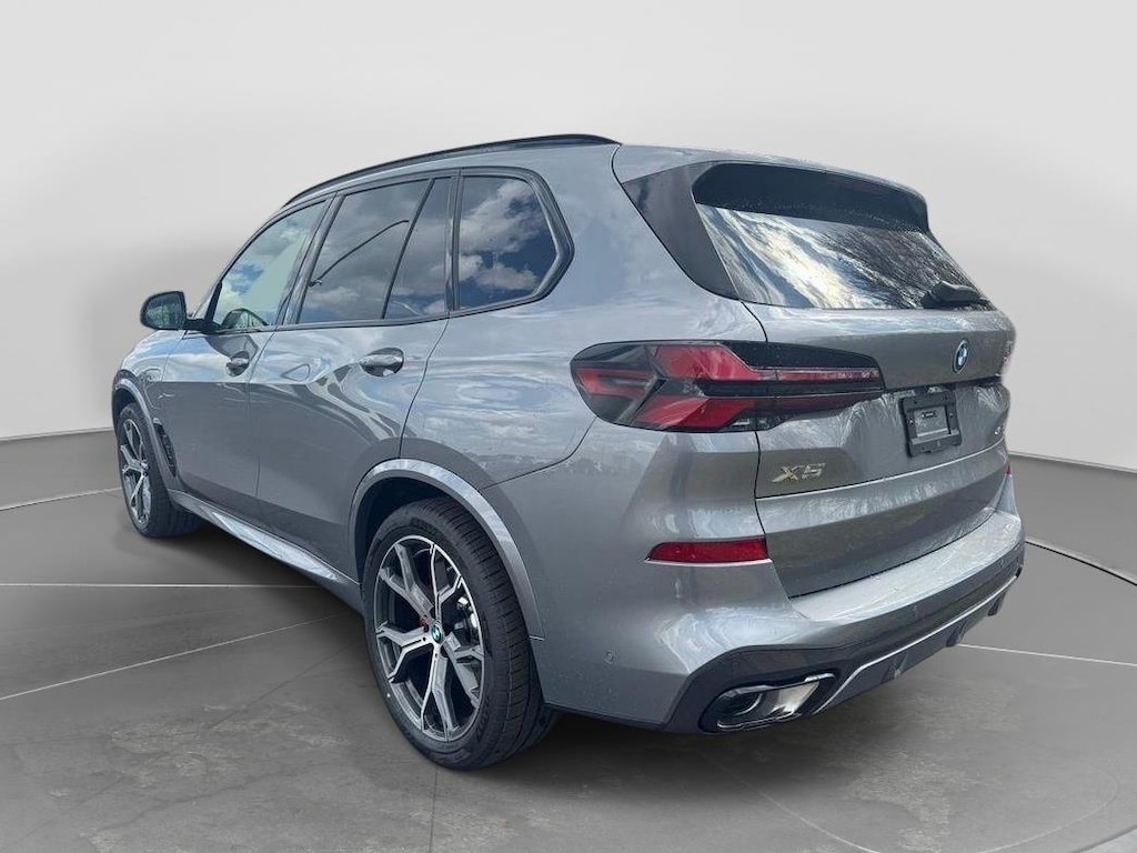 New 2026 BMW X5 xDrive50e SUV