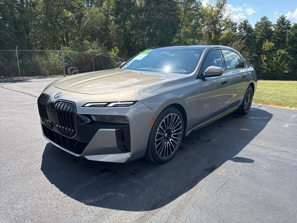 2024 BMW 7 Series 740i