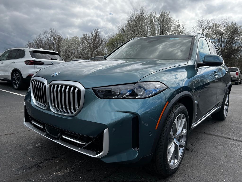 New 2026 BMW X5 PHEV xDrive50e SUV