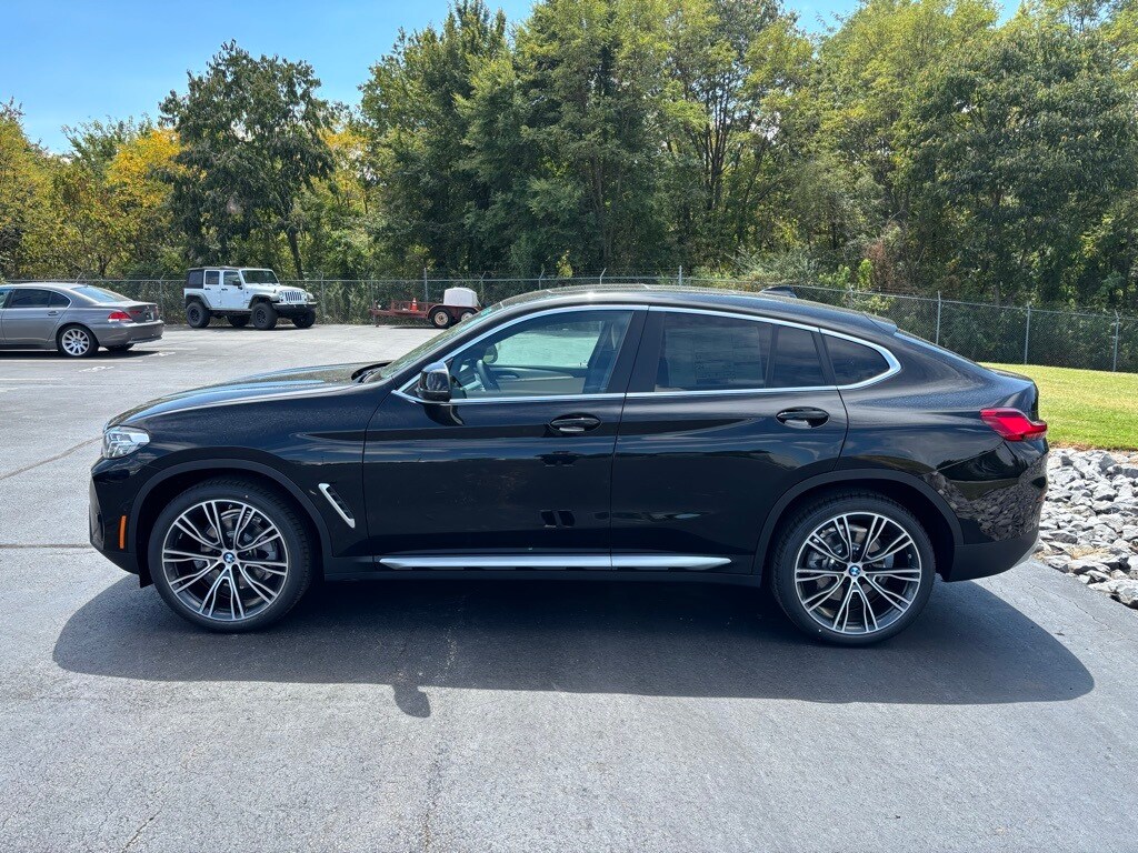 2025 Bmw X4 xDrive30i photo 2
