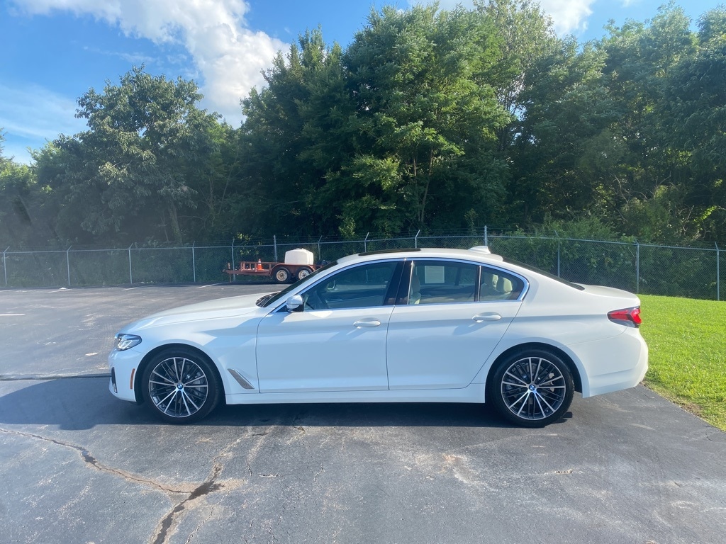 Used 2022 BMW 5 Series 530i with VIN WBA53BH08NWX39762 for sale in Cordova, TN