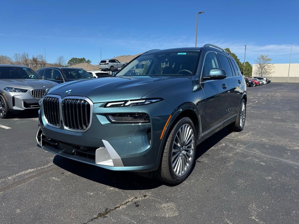 New 2026 BMW X7 xDrive40i SUV