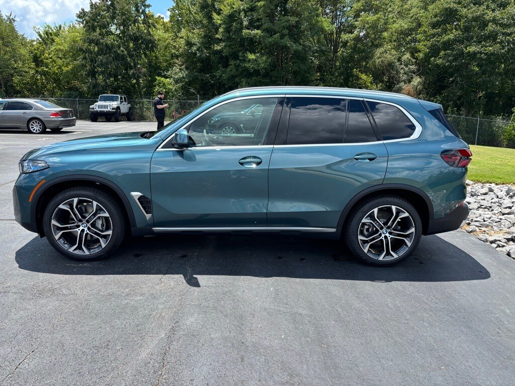 2026 Bmw X5 xDrive40i photo 2