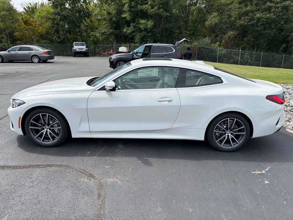 2026 Bmw 430i Coupe photo 2
