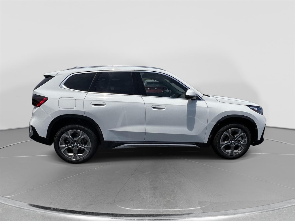 New 2026 BMW X1 xDrive28i SUV