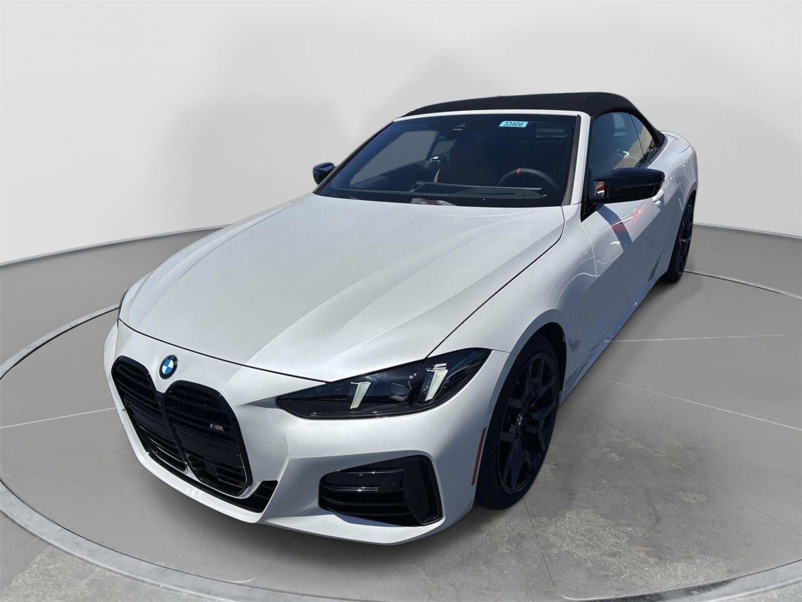 2027 BMW 4 Series M440i Convertible's photo
