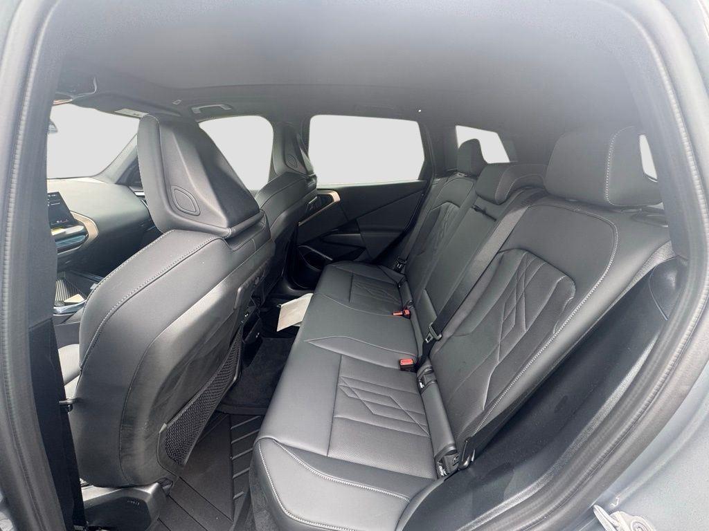 2025 BMW X3 30 - Photo 17