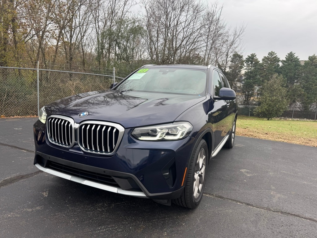 2022 BMW X3 30i's photo