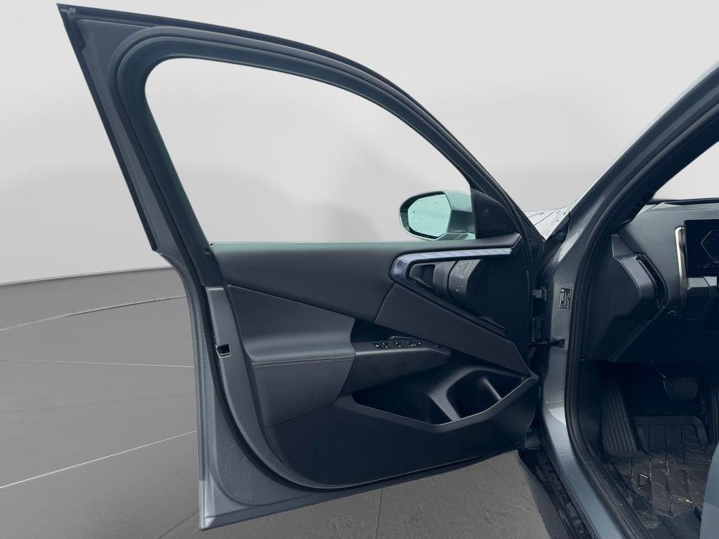 2025 BMW X3 30 - Photo 14