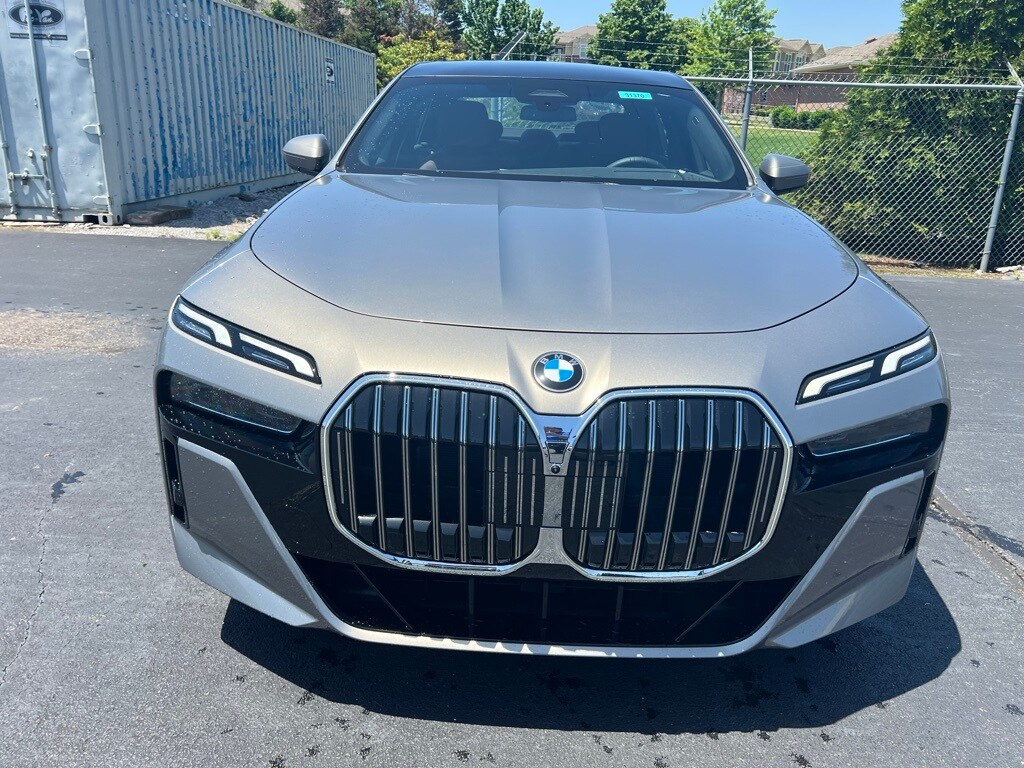 2024 Bmw 760i xDrive photo 2